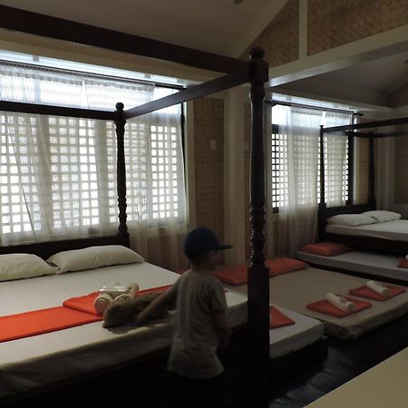 Orange Mangrove Pension House By Sms Hospitality Puerto Princesa Room photo