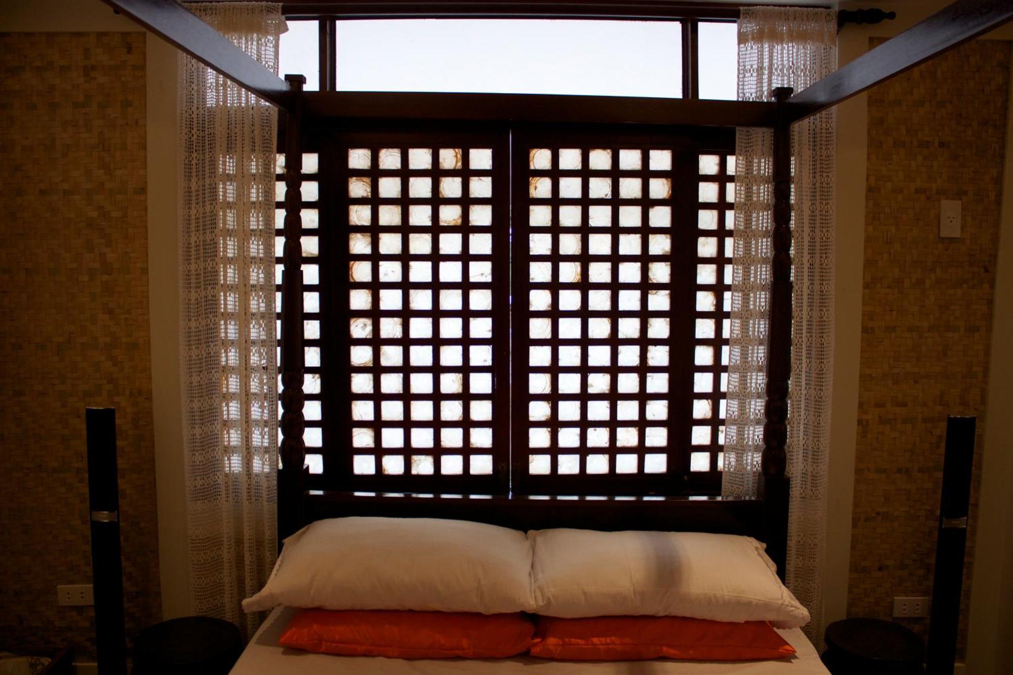 Orange Mangrove Pension House By Sms Hospitality Puerto Princesa Room photo